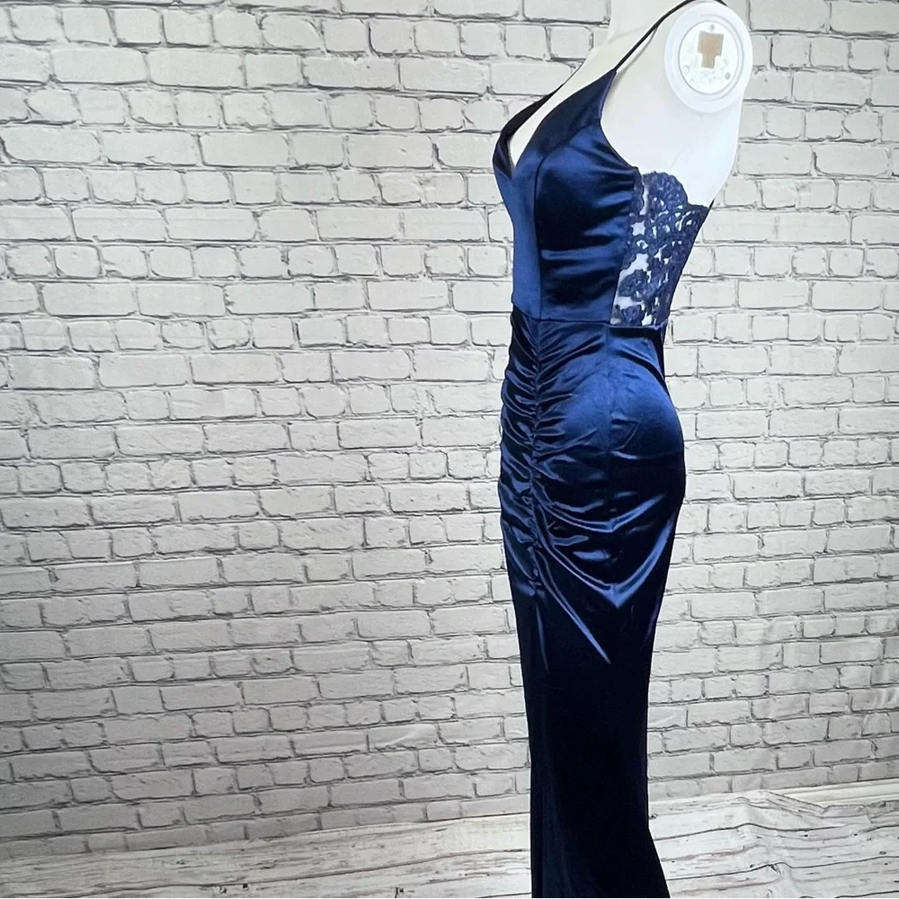 NWT Windsor Navy Lace Gown - Picture 4 of 9